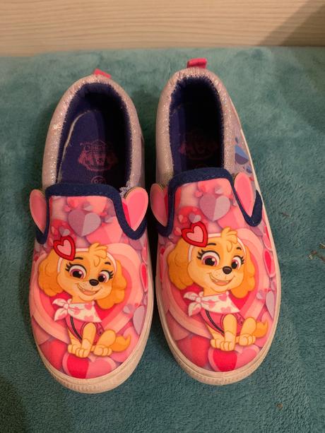 Cvičky tenisky cizmy, 28