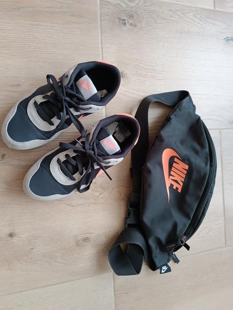 Ľadvinka a tenisky, nike,37