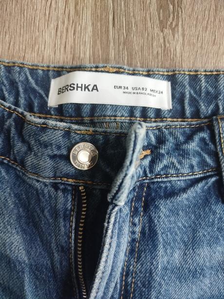 Riflové kraťasy, bershka,34