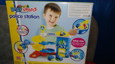 Policajná stanica + 1x hasiči, 