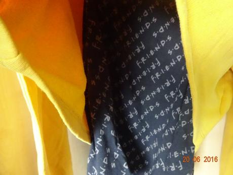 Kratka mikina s tielkom friends, 158