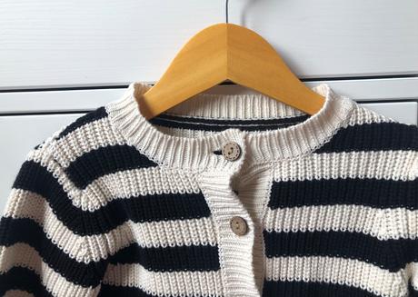 Krémovo - čierny pásikavý sveter 92/98, 92