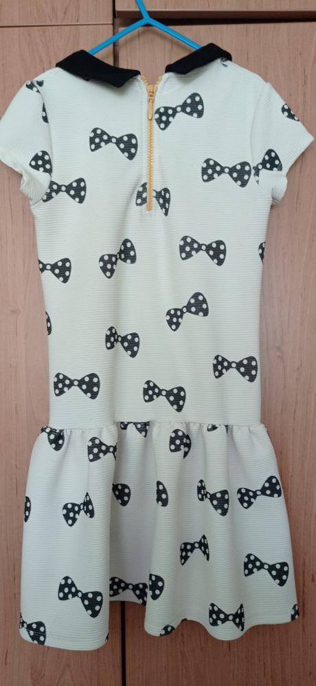 Dievčenské šaty, 134