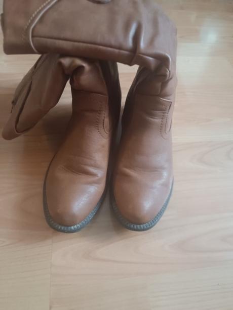 Čižmy 36, clara barson,36