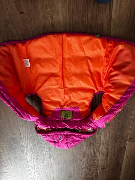 Dievčenska vesta 9-10 rokov, s dopor. postou, 140