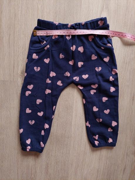 Dievcenske teplaky vel.86, f&f,86