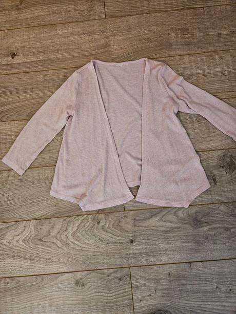 Dievčenský svetrik, 122