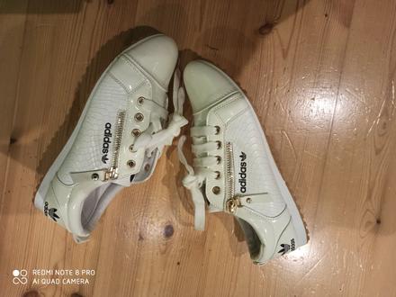 Adidas, adidas,39