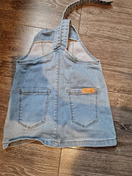 Riflové šaty, 5, 104