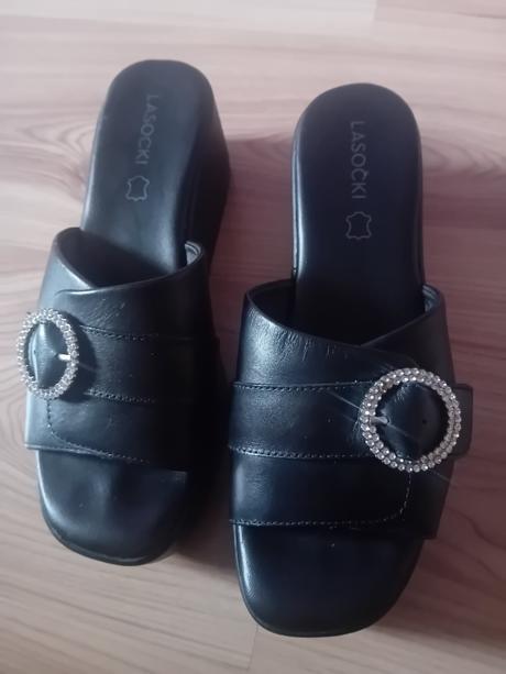 Slapky lasocki, lasocki,39