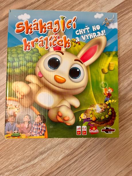 Skakajici kralicek,