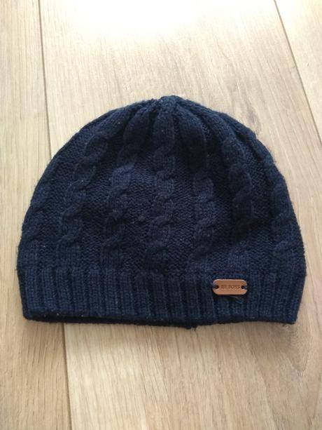 Čiapka zn. reserved veľ. 6-9 mes., reserved,74