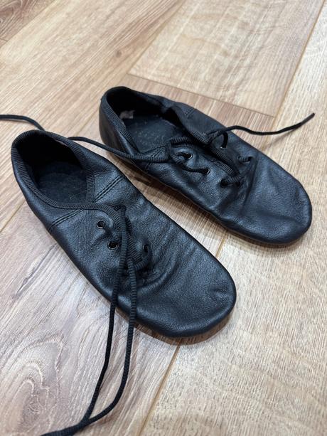 Tanečné topánky, 29