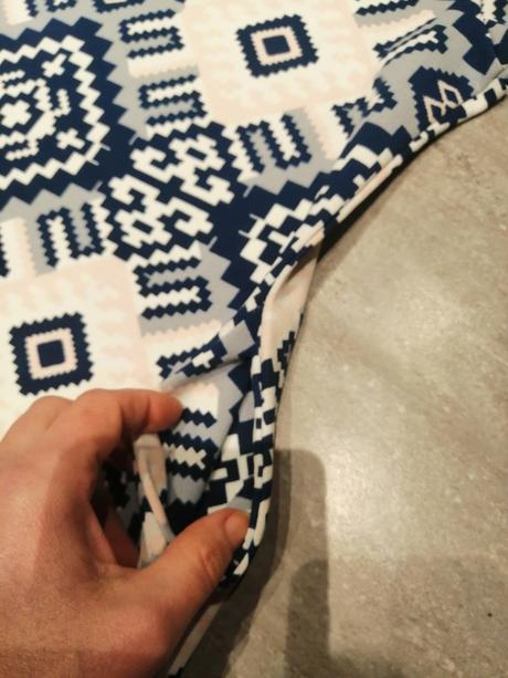 Vzorované zaujímavé šaty vl-m, l