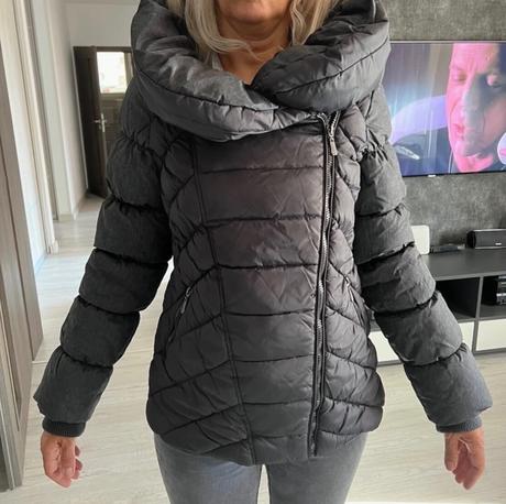 Dámske bundy a kabáty,