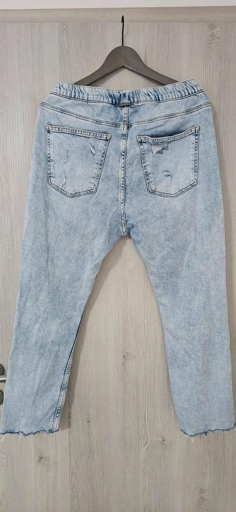 Pánske rifle, bershka,m