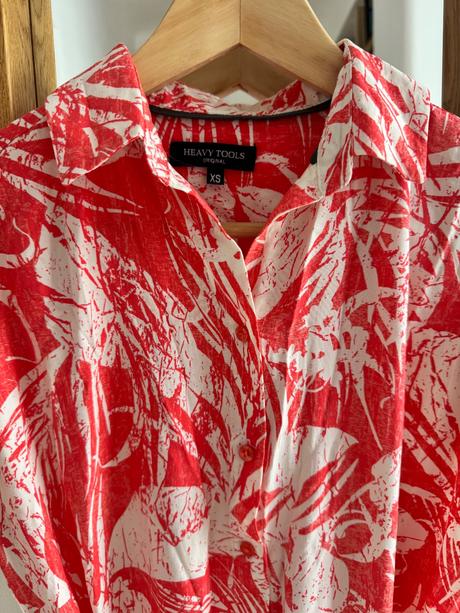 Nové šaty z viskoza značka heavy tools xs -s, s / xs