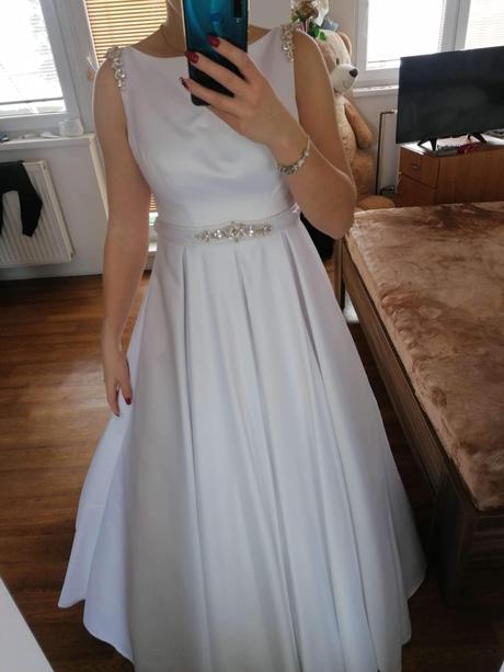 Svadobné šaty aj pre tehotnu, m