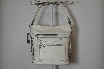 Biela kabelka-kabelkoruksak, 