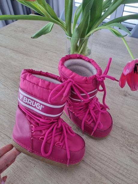 Snehule brugi 28/29, 28