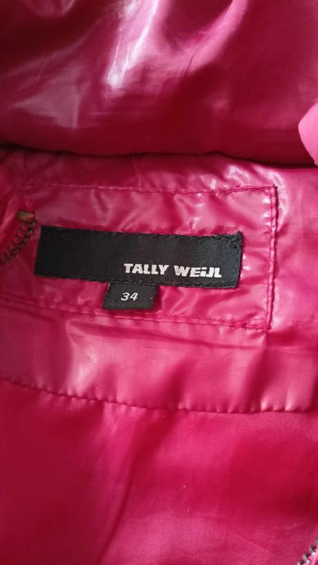 Bunda na jeseň alebo na miernejšiu zimu, tally weijl,34