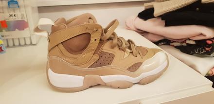 Tenisky jordan, air jordan,39