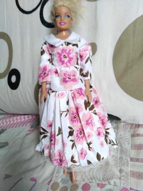 Šaty pre babiku barbie,