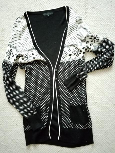 Sveter na gombíky stradivarius vel. m, stradivarius,m