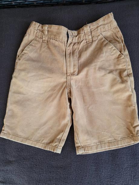 Šortky 7- 8r., c&a,128