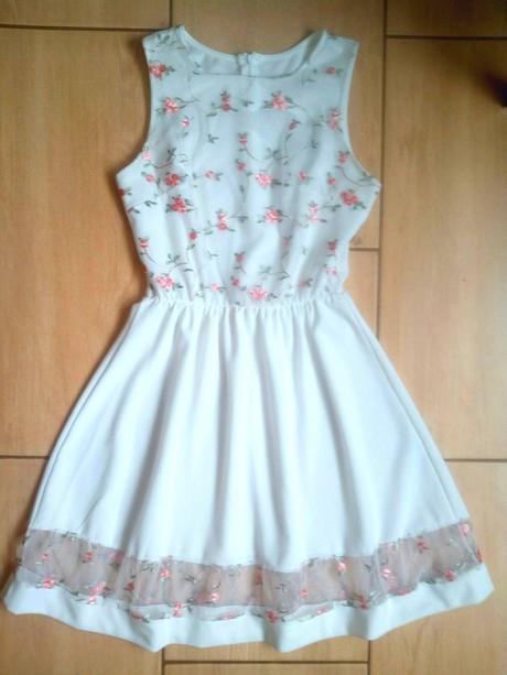 Romantické šaty, l