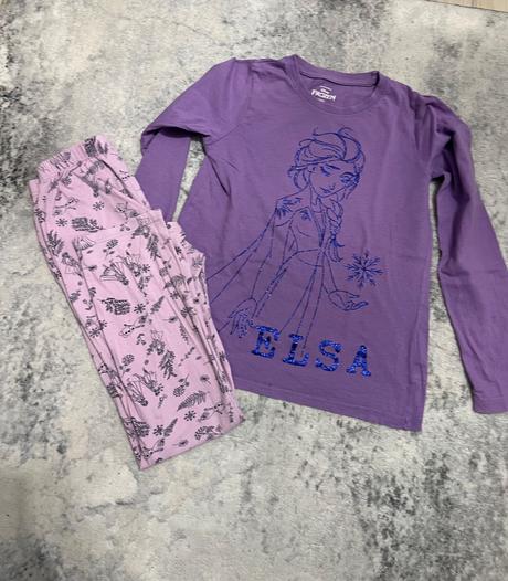 Dievcenske pyzamo, disney,134