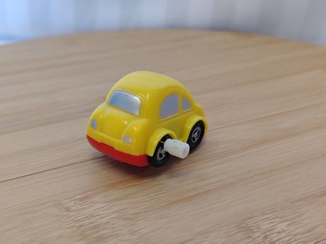 Raritné vintage autíčko na kľúčik vw beetle 90. r,