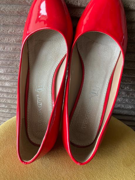 Červené lakované lodičky, 39
