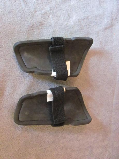 Futbalové chrániče,