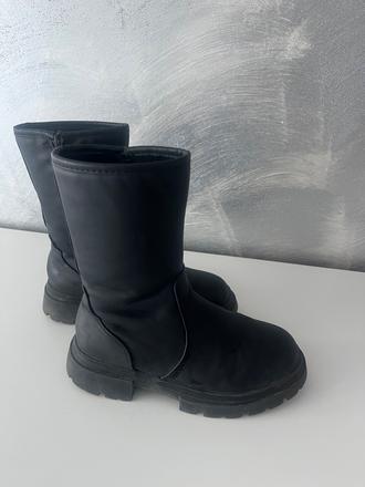 Prechodné čižmy, 32