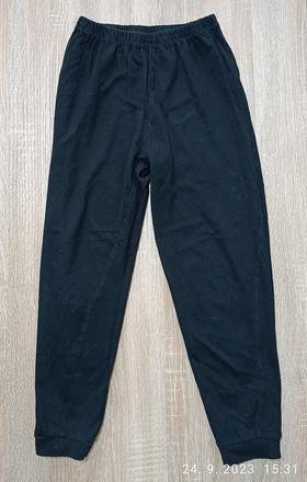 Pyžamové nohavice, 122