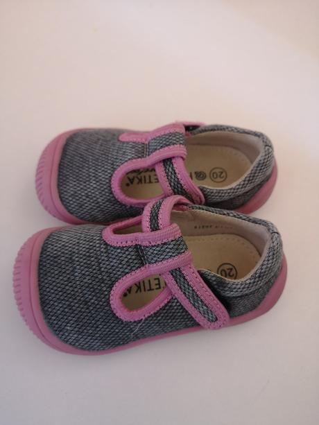 Predám papučky, protetika,20