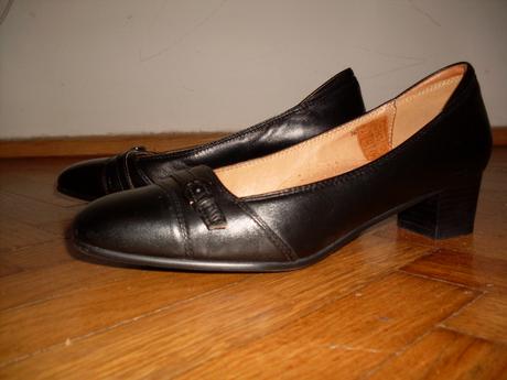 Klasické čierne lodičky, kožené, nenosené, 36