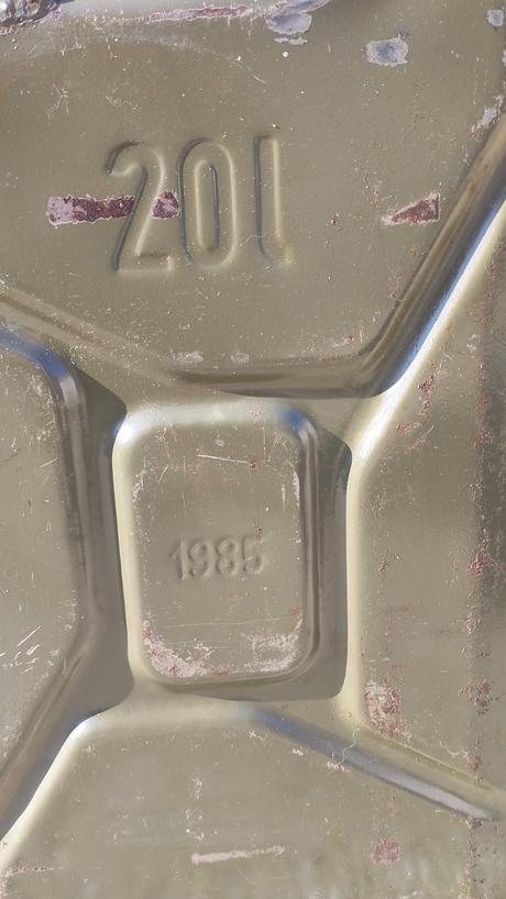 Kovové kanistre - bandasky, 