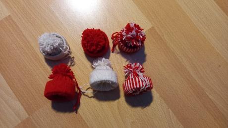 Vianočné ozdoby čiapky, 