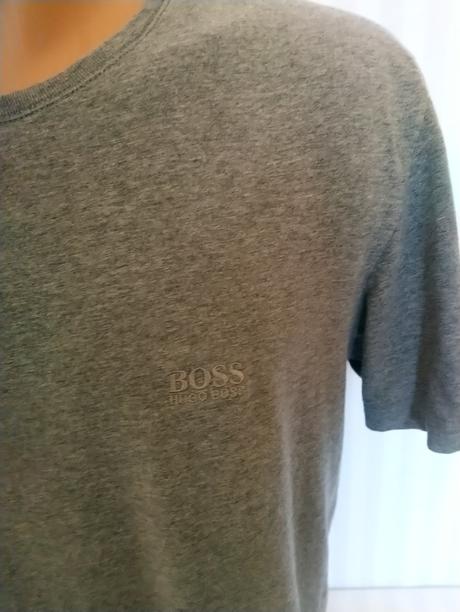 Pánske tmavo sivé tričko, boss, m