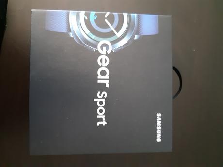 Hodinky samsung gear sport, samsung