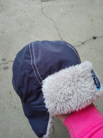 Čiapka- baranica, benetton,52