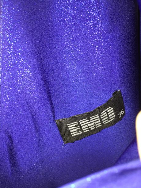 Spoločenské šaty, 36