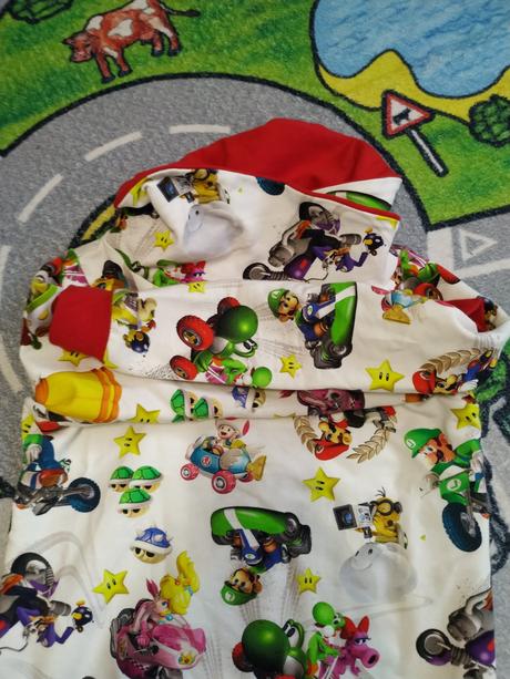 Mikina super mario, 128