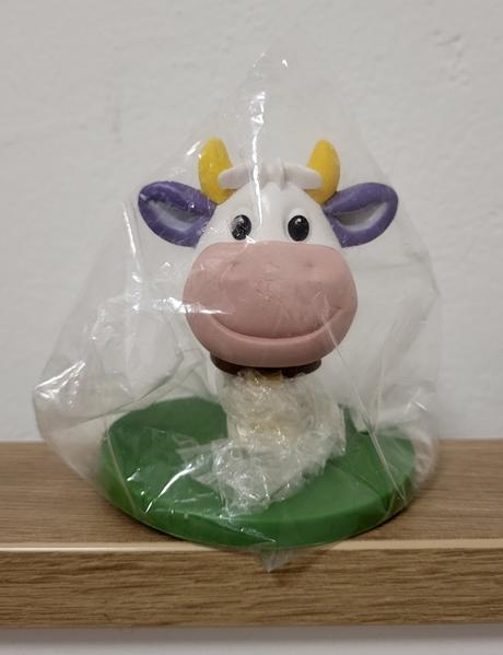 Kravička na strune - dekorácia, 