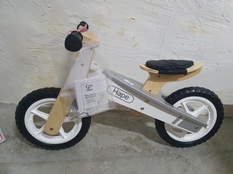 Hape odrážadlo wonder pc 80eurvhodné aj ako darček,