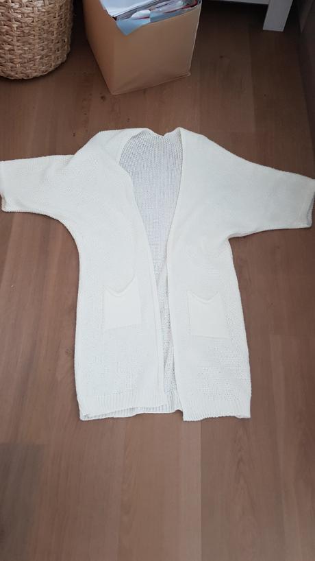 Vlneny kardigan,