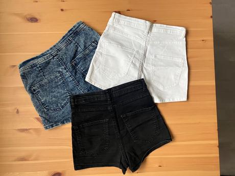 Dámske šortky/kraťasy, 36