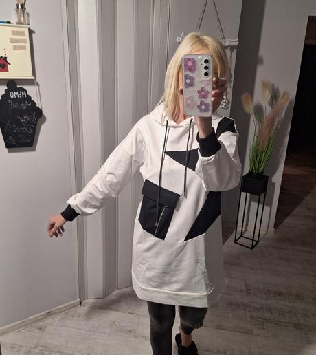 Predĺžená mikina zn.sabra, m